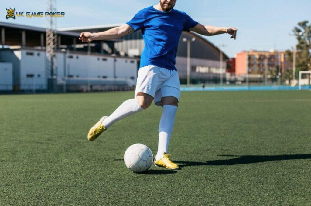 can you wear football cleats in soccer