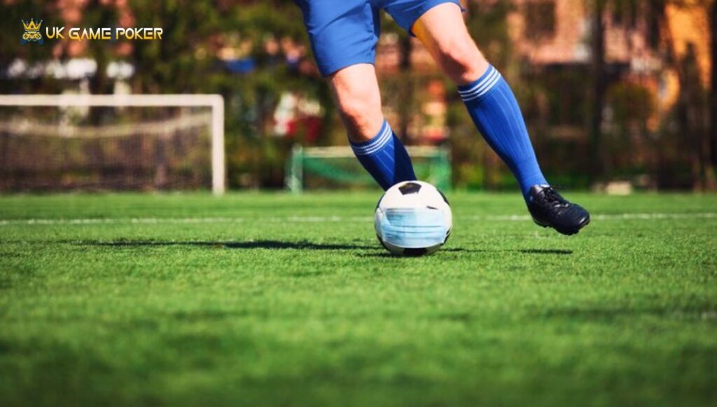 can you wear football cleats in soccer